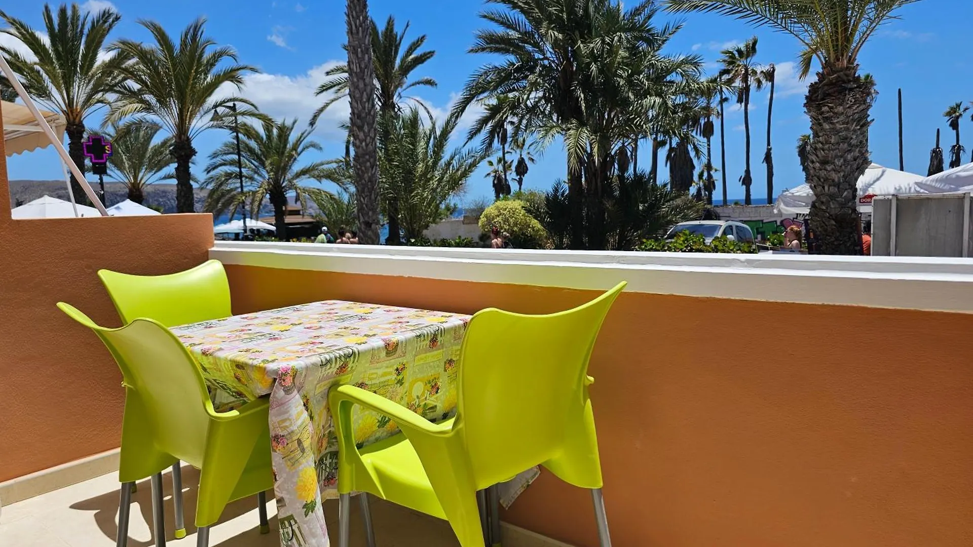 Apartment Tenerife Royal Gardens - Las Vistas Trg - Viviendas Vacacionales Playa de las Americas  Spain