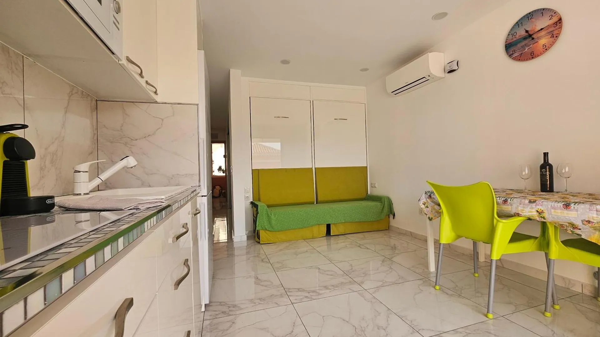 Apartment Tenerife Royal Gardens - Las Vistas Trg - Viviendas Vacacionales Playa de las Americas  Spain